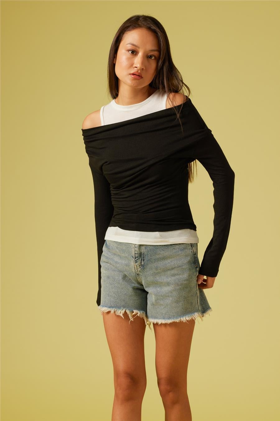 Nisan ÇİFT KAT GÖRÜNÜMLÜ T-SHIRT SİYAH N26-2287