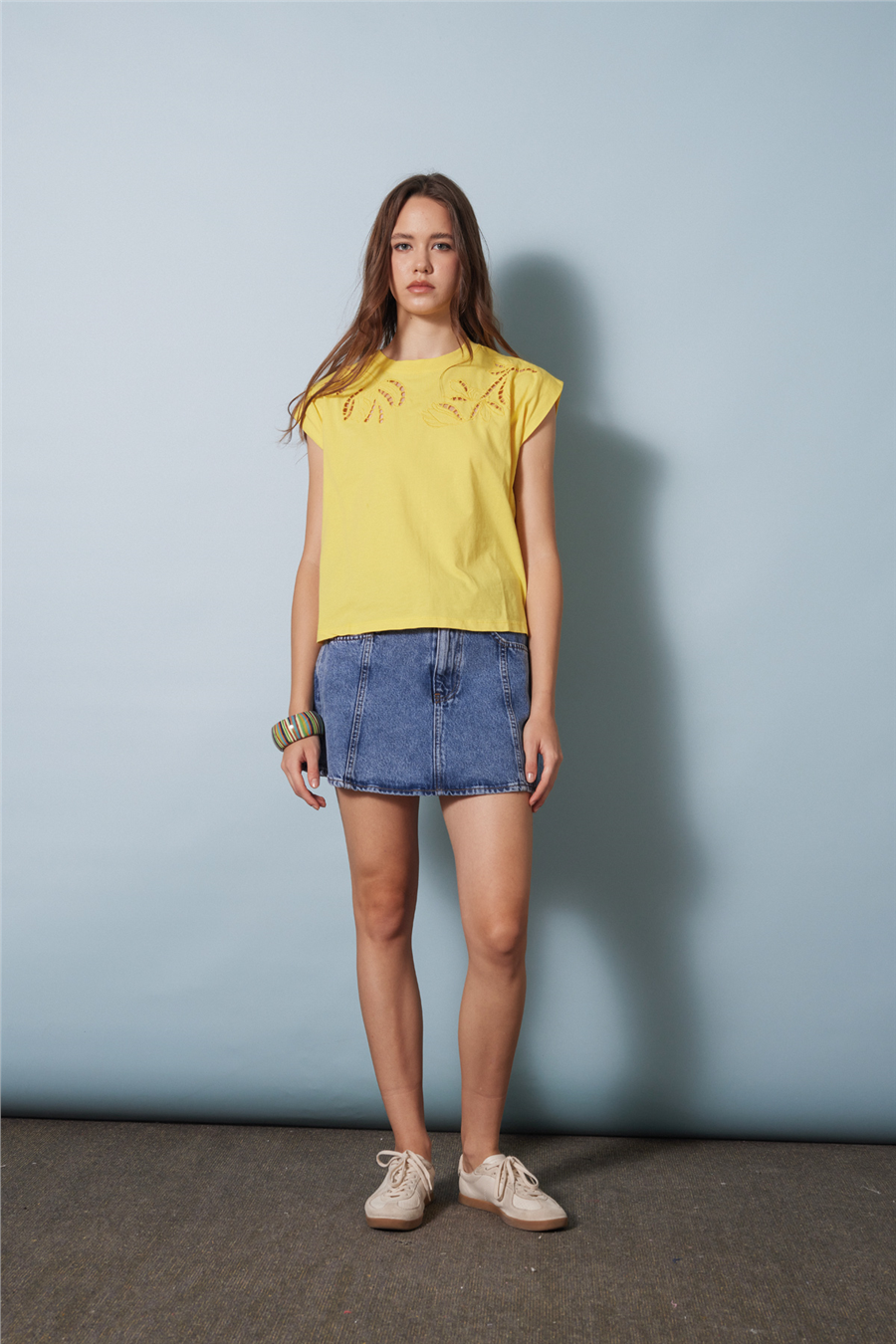 Nisan CUTWORK NAKIŞ DETAYLI T-SHIRT SARI N26-2248