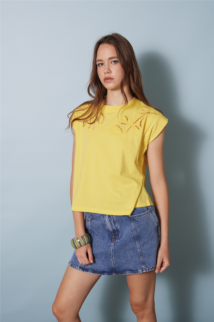 Nisan CUTWORK NAKIŞ DETAYLI T-SHIRT SARI N26-2248