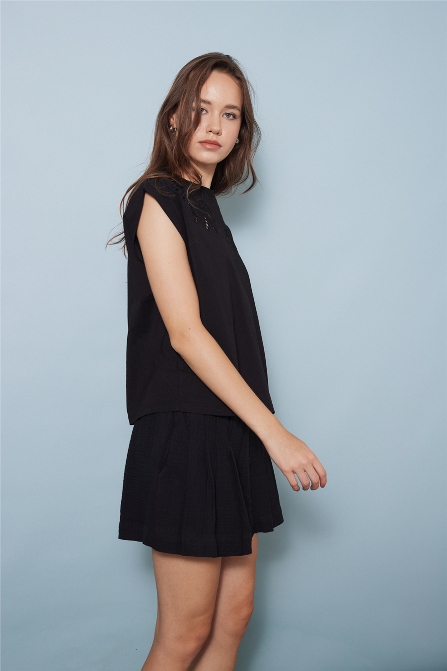 Nisan CUTWORK NAKIŞ DETAYLI T-SHIRT SİYAH N26-2248