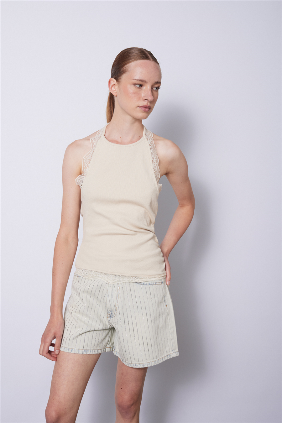 Nisan DANTEL DETAYLI HALTER TOP BEJ N26-2314