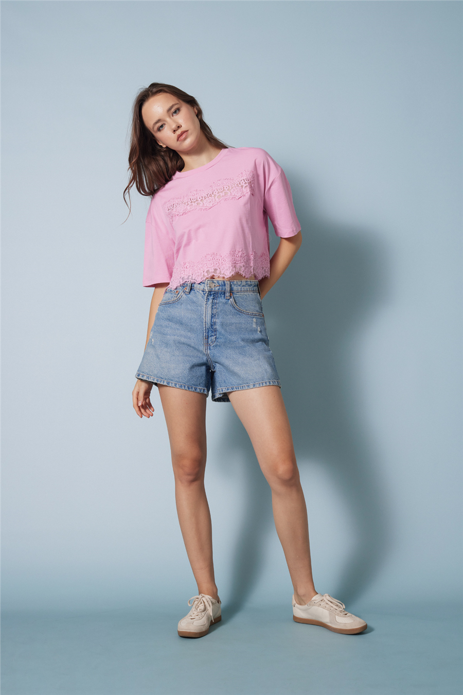 Nisan DANTEL DETAYLI KISA KOLLU T-SHIRT PEMBE N26-2252