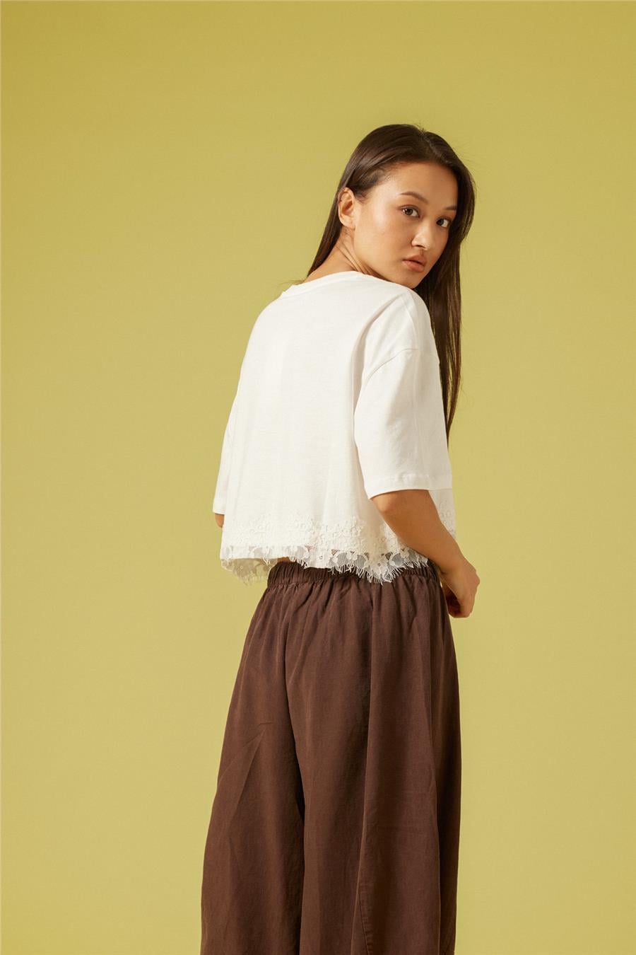 Nisan DANTEL DETAYLI KISA KOLLU T-SHIRT EKRU N26-2252