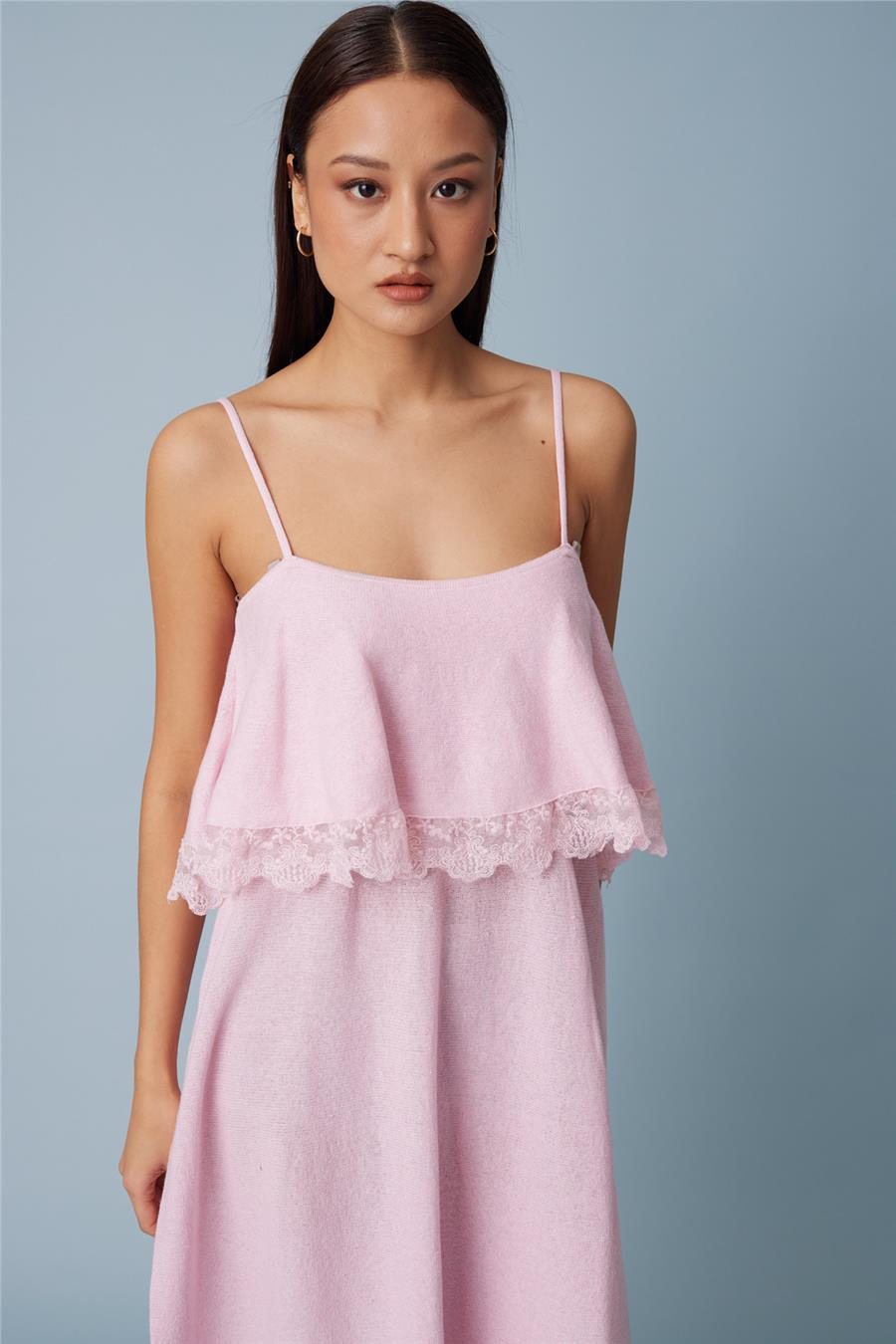 Nisan DANTEL DETAYLI KISA TRİKO ELBİSE PEMBE TT4755-Z