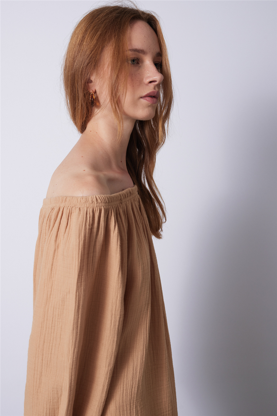 Nisan DANTEL DETAYLI MADONNA YAKA ELBİSE CAMEL N26-2323