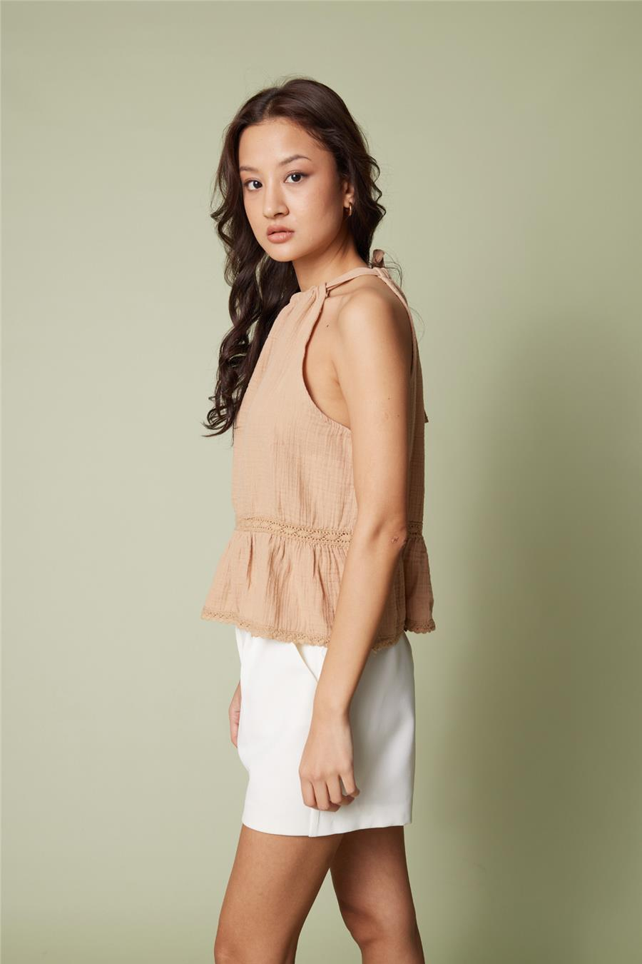 Nisan DANTEL DETAYLI MÜSLİN TOP CAMEL N26-2307
