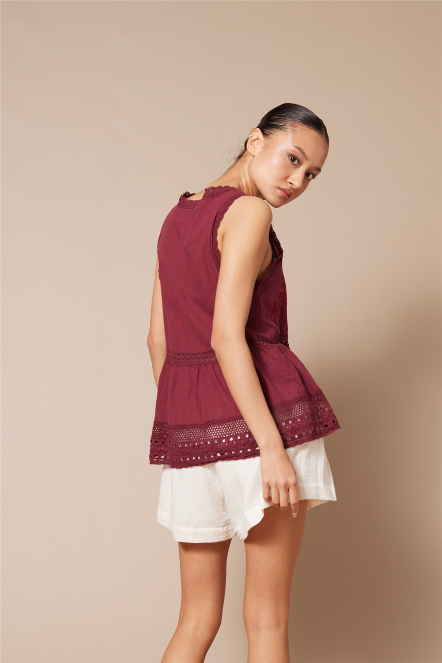 Nisan DANTEL DETAYLI NAKIŞLI TOP BORDO N26-2347