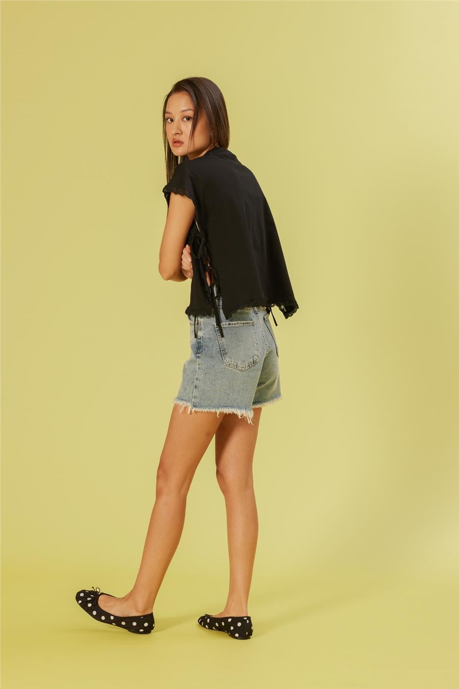 Nisan DANTEL DETAYLI PAMUKLU T-SHIRT SİYAH N26-2253