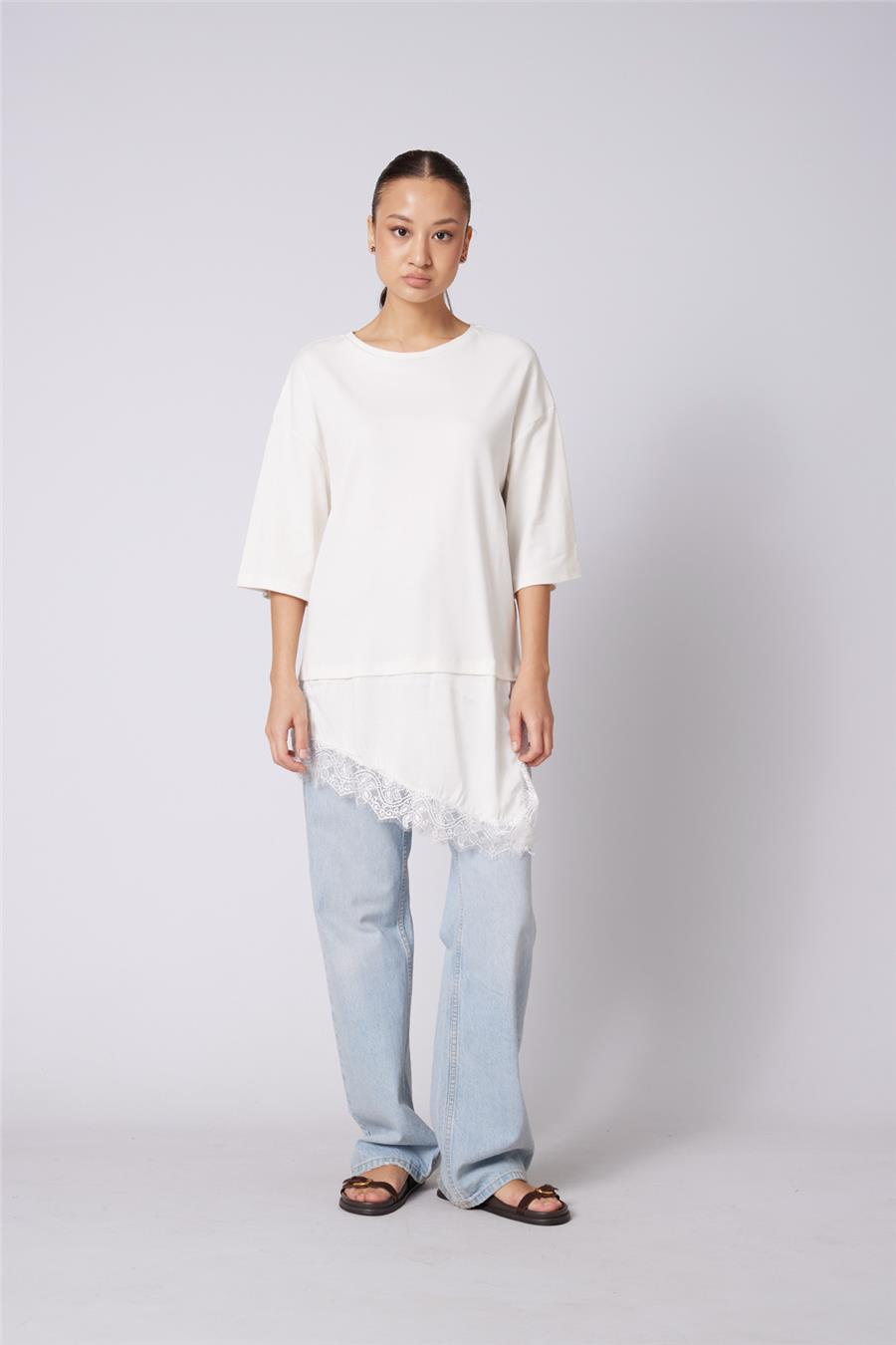 Nisan DANTELLİ KOMBİNE T-SHIRT EKRU N26-2315