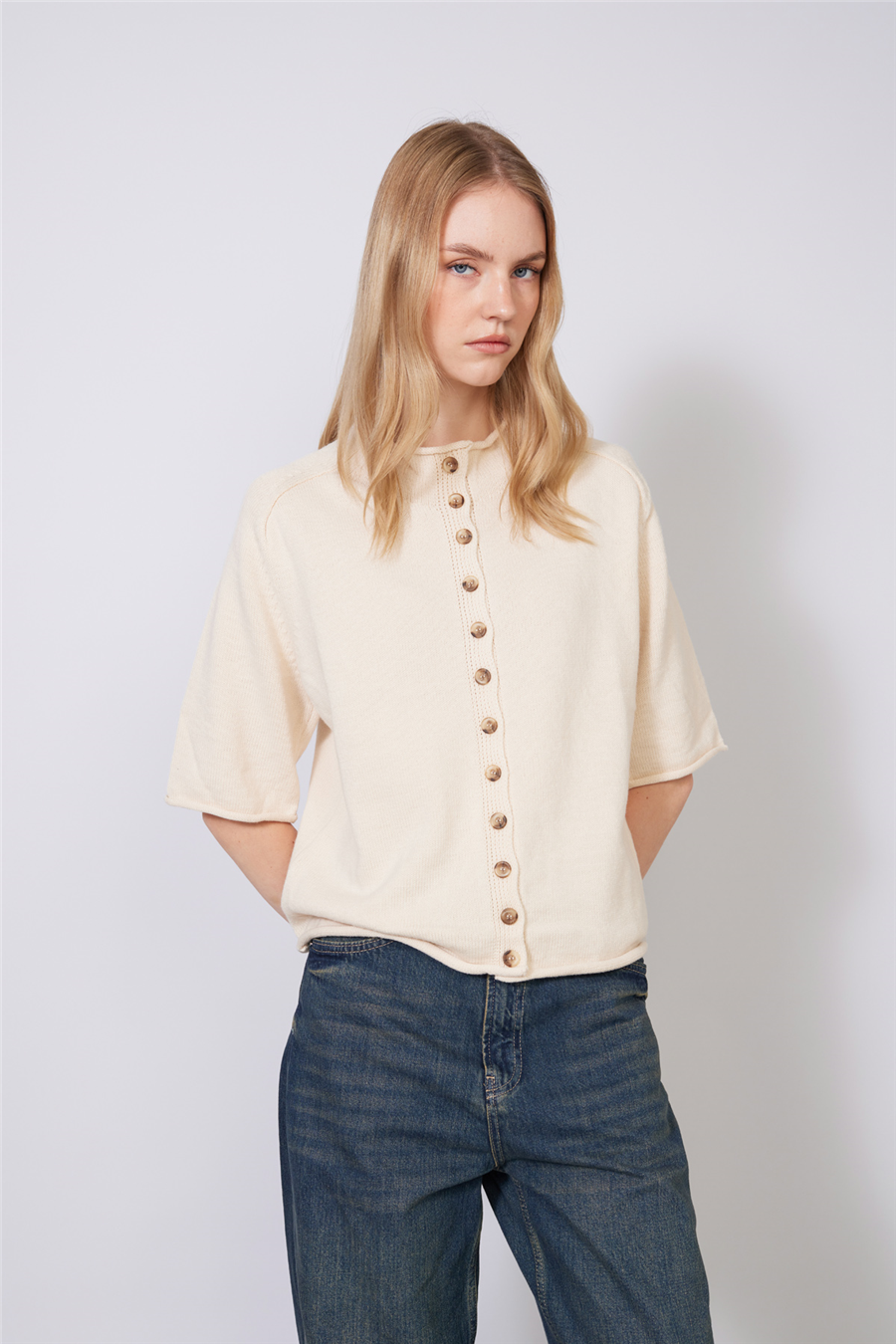 Nisan DİK YAKA REGLAN KOL DÜĞMELİ TRİKO HIRKA EKRU TT4869-Z