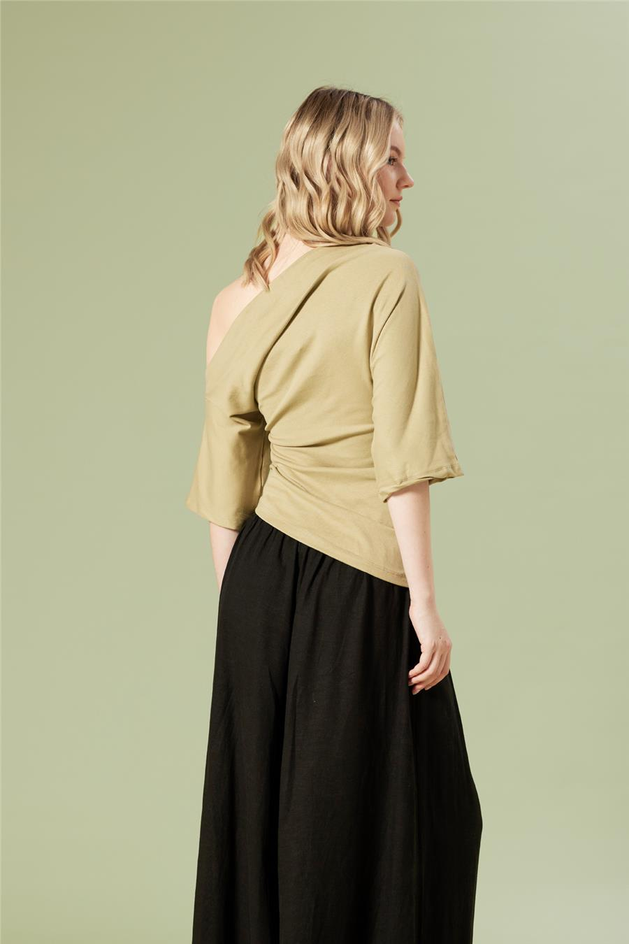 Nisan DRAPE DETAYLI ASİMETRİK TOP ADAÇAYI N26-2270