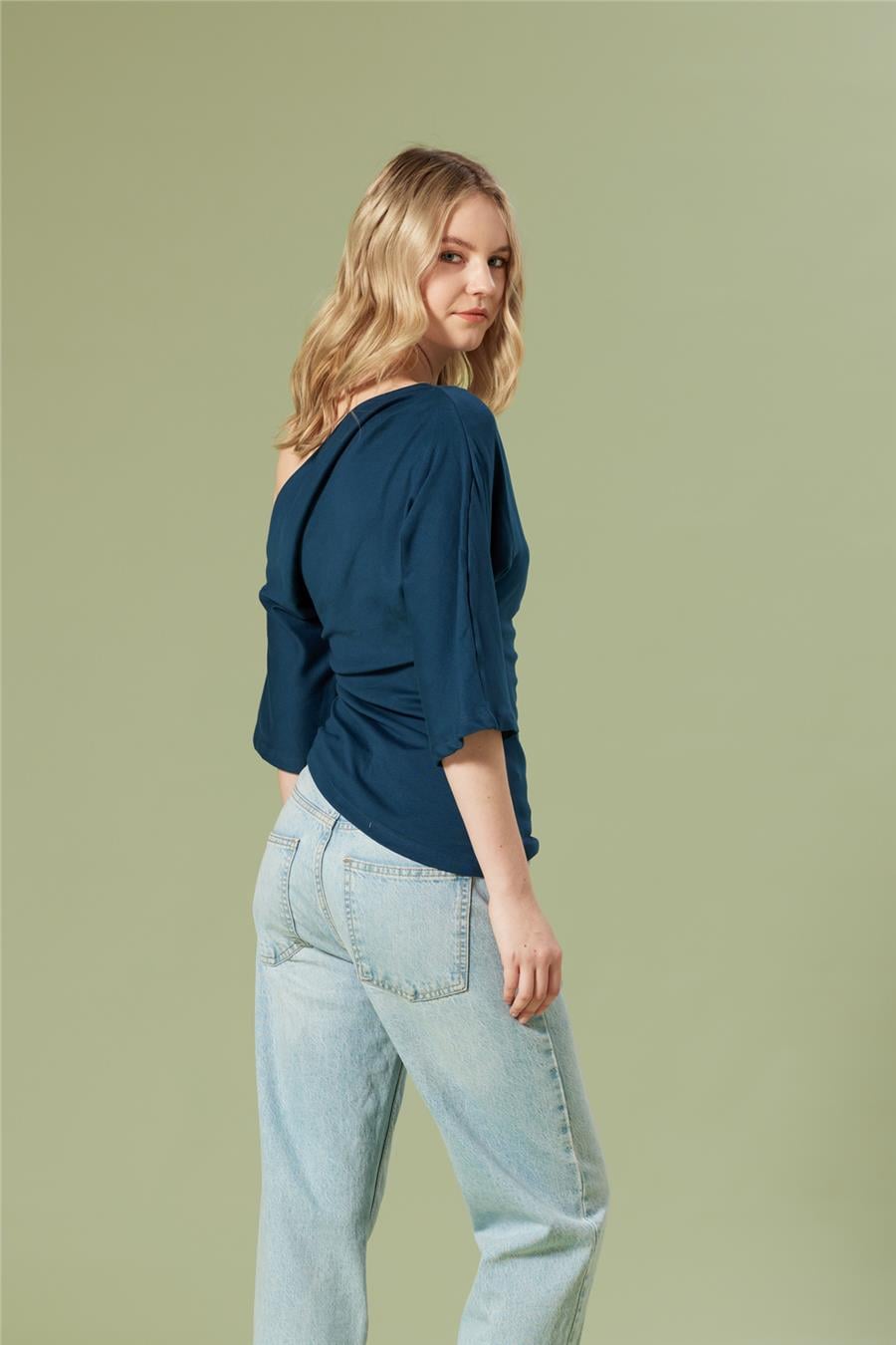 Nisan DRAPE DETAYLI ASİMETRİK TOP İNDİGO N26-2270