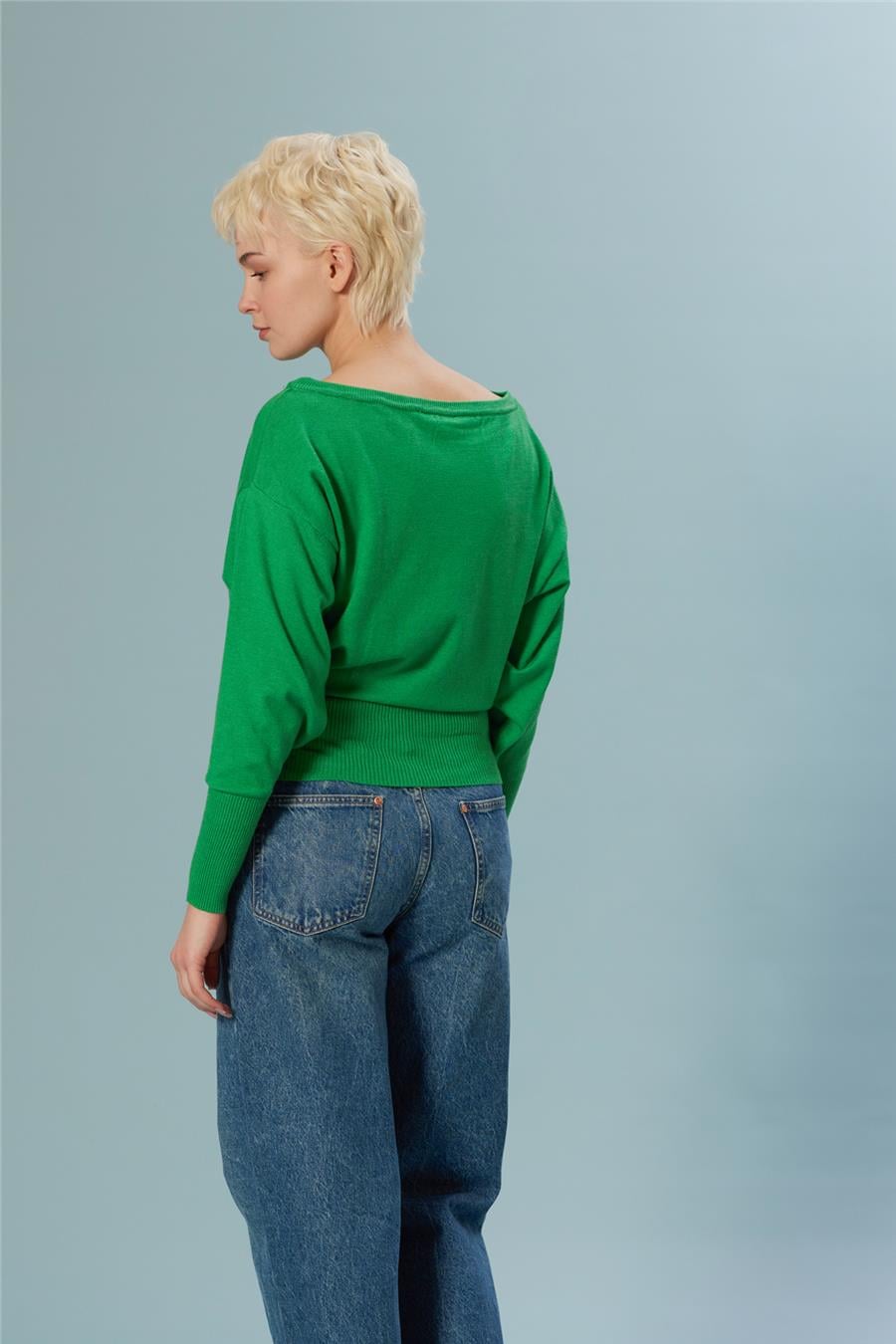 Nisan Kayık Yaka Triko Bluz BENETTON TT4700-Z
