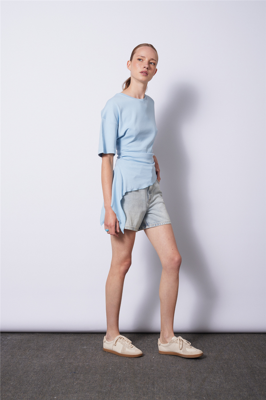 Nisan KISA KOLLU ASİMETRİK T-SHIRT BEBE MAVİ N26-2321