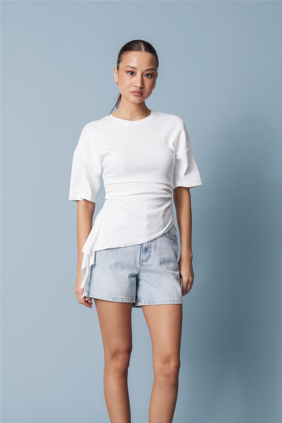 Nisan KISA KOLLU ASİMETRİK T-SHIRT EKRU N26-2321