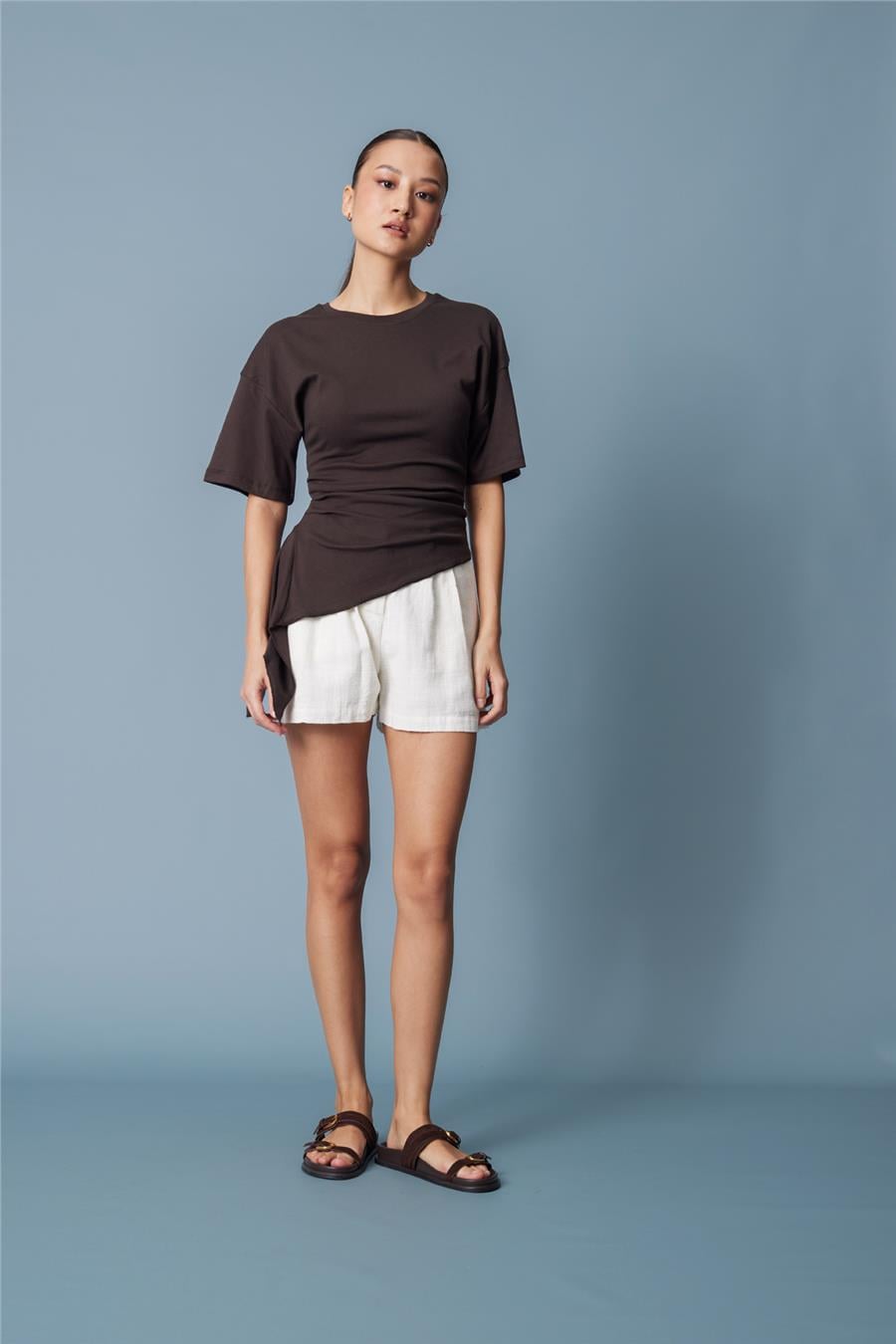 Nisan KISA KOLLU ASİMETRİK T-SHIRT KAHVE N26-2321