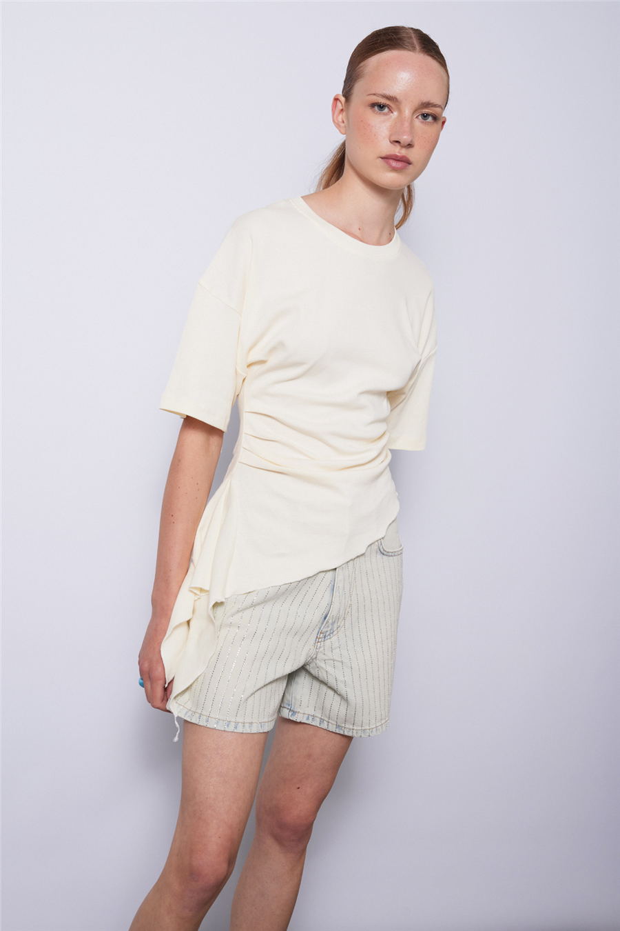 Nisan KISA KOLLU ASİMETRİK T-SHIRT NATUREL N26-2321