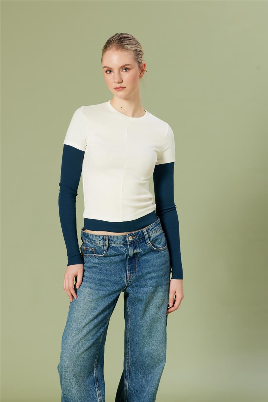 Nisan KONTRAST BİSİKLET YAKA T-SHIRT EKRU N26-2256