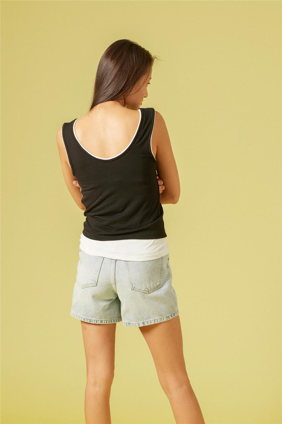 Nisan KONTRAST BİYE DETAYLI T-SHIRT SİYAH N26-2266