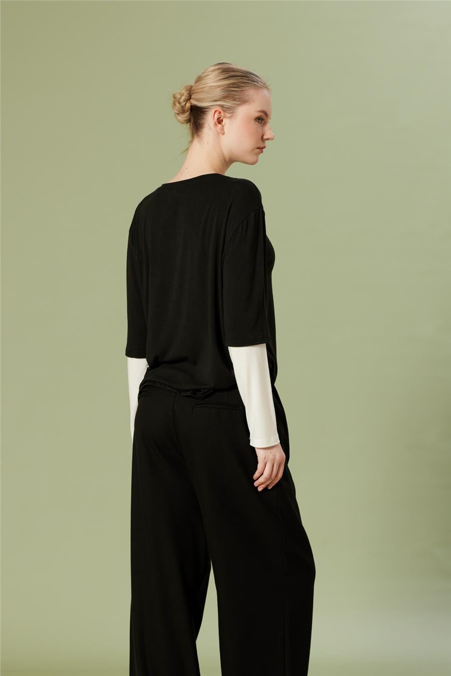 Nisan KONTRAST DETAYLI BİSİKLET YAKA T-SHIRT SİYAH N26-2268
