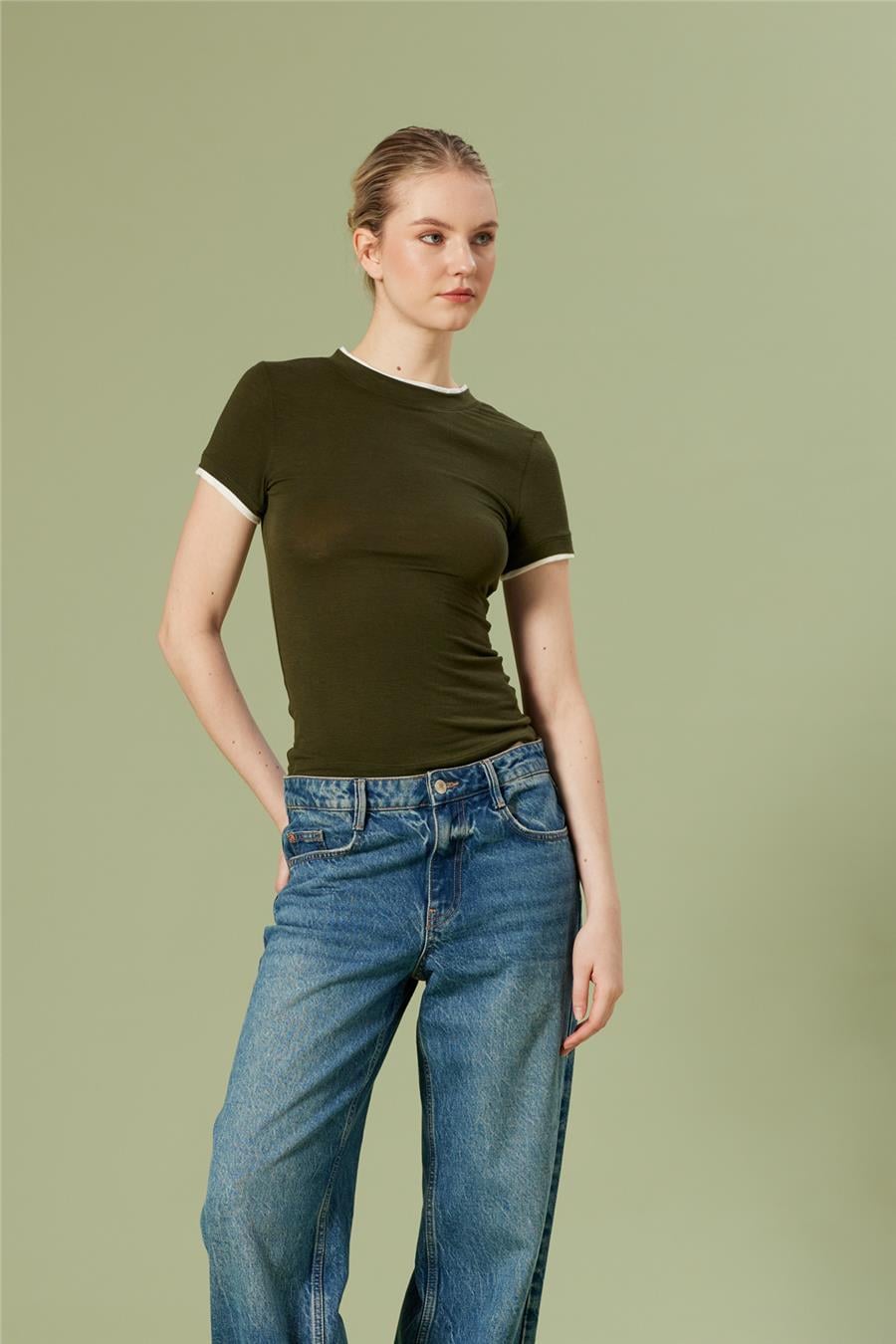 Nisan KONTRAST DETAYLI T-SHIRT HAKİ N26-2265