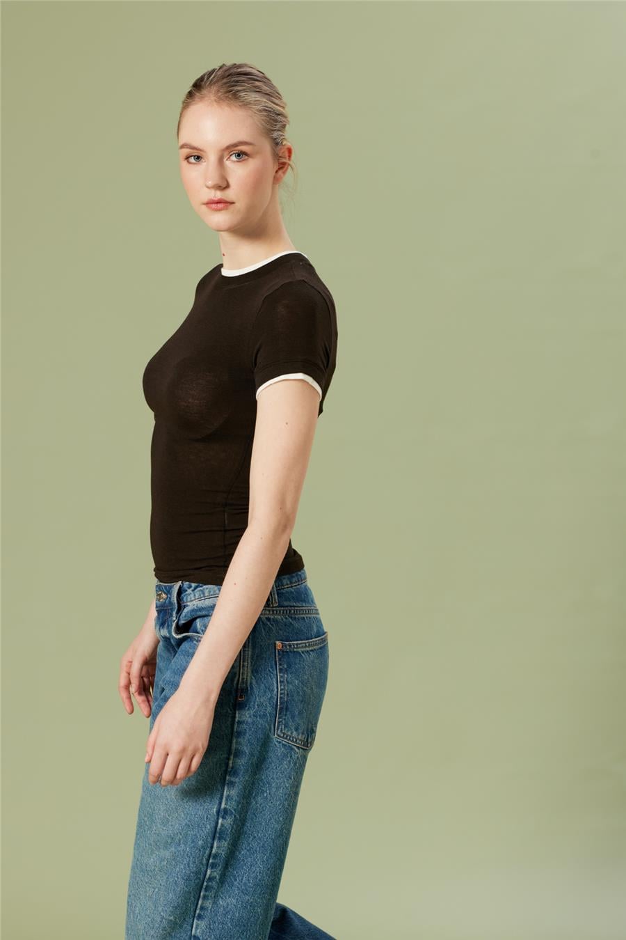 Nisan KONTRAST DETAYLI T-SHIRT KAHVE N26-2265