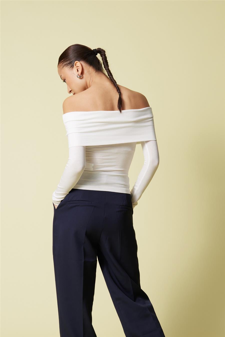 Nisan MADONNA YAKA YUMUŞAK TOP EKRU N25-2101