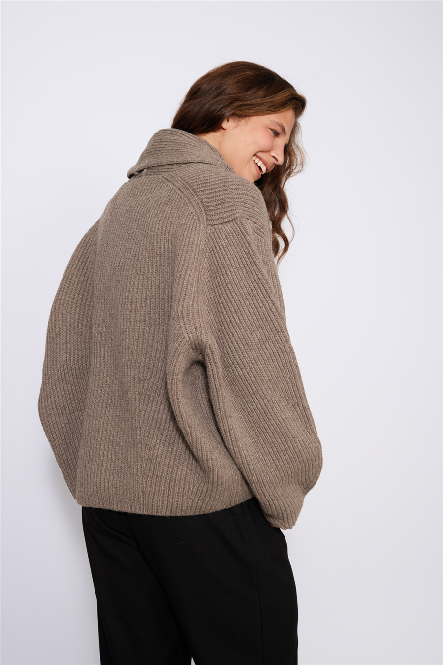 Nisan OVERSIZE ŞAL YAKA YÜNLÜ HIRKA VİZON TT4837-Z