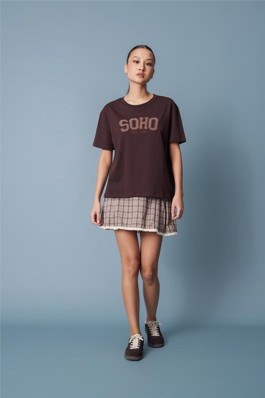 Nisan PÖTİKARE YAMA DETAYLI KISA KOLLU T-SHIRT KAHVE N26-2332