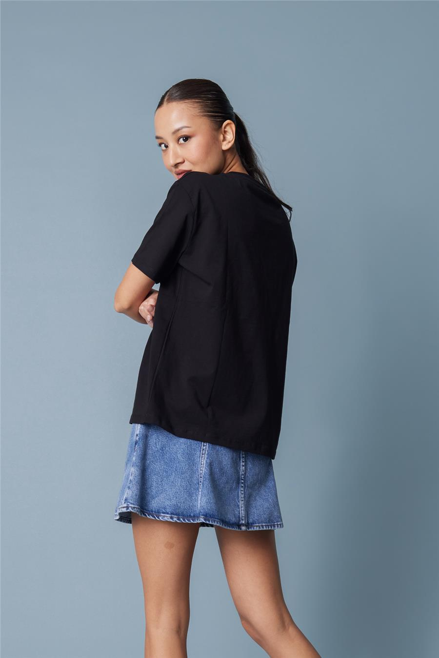 Nisan PÖTİKARE YAMA DETAYLI KISA KOLLU T-SHIRT SİYAH N26-2332