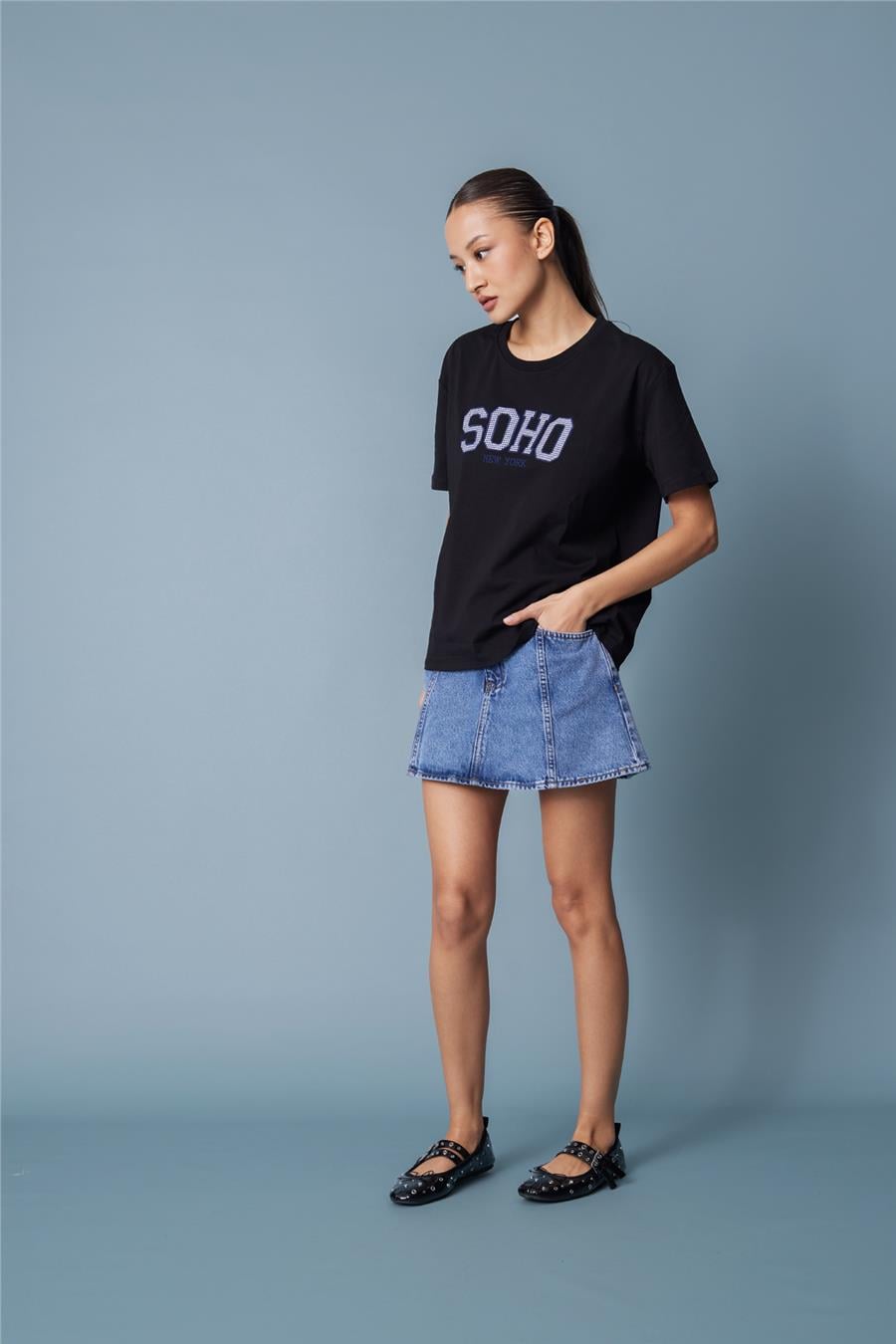 Nisan PÖTİKARE YAMA DETAYLI KISA KOLLU T-SHIRT SİYAH N26-2332