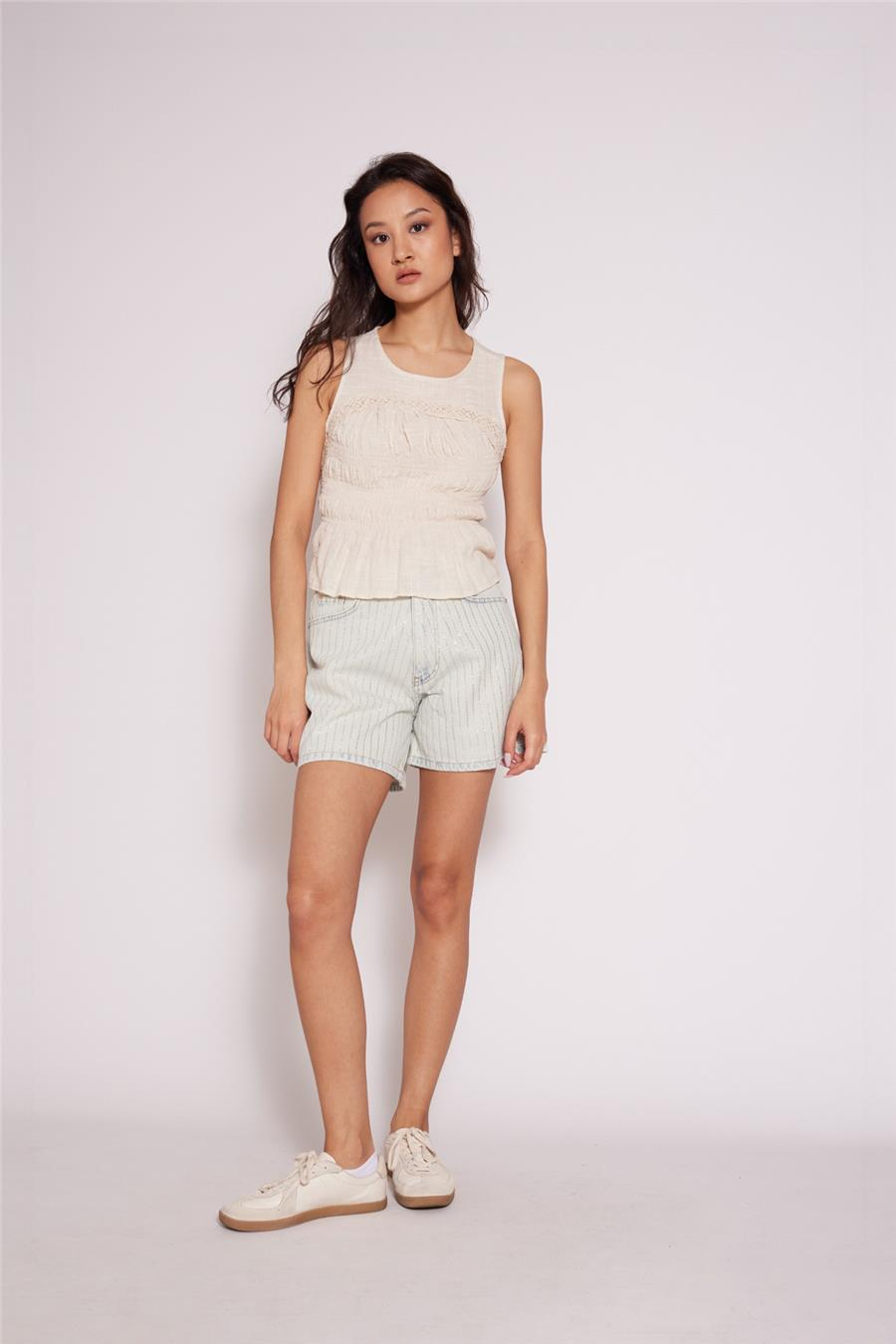 Nisan SIRT DETAYLI DANTELLİ TOP NATUREL N26-2369