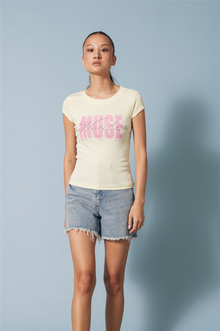 Nisan STRASS TAŞ BASKILI BİSİKLET YAKA T-SHIRT SARI N26-2418