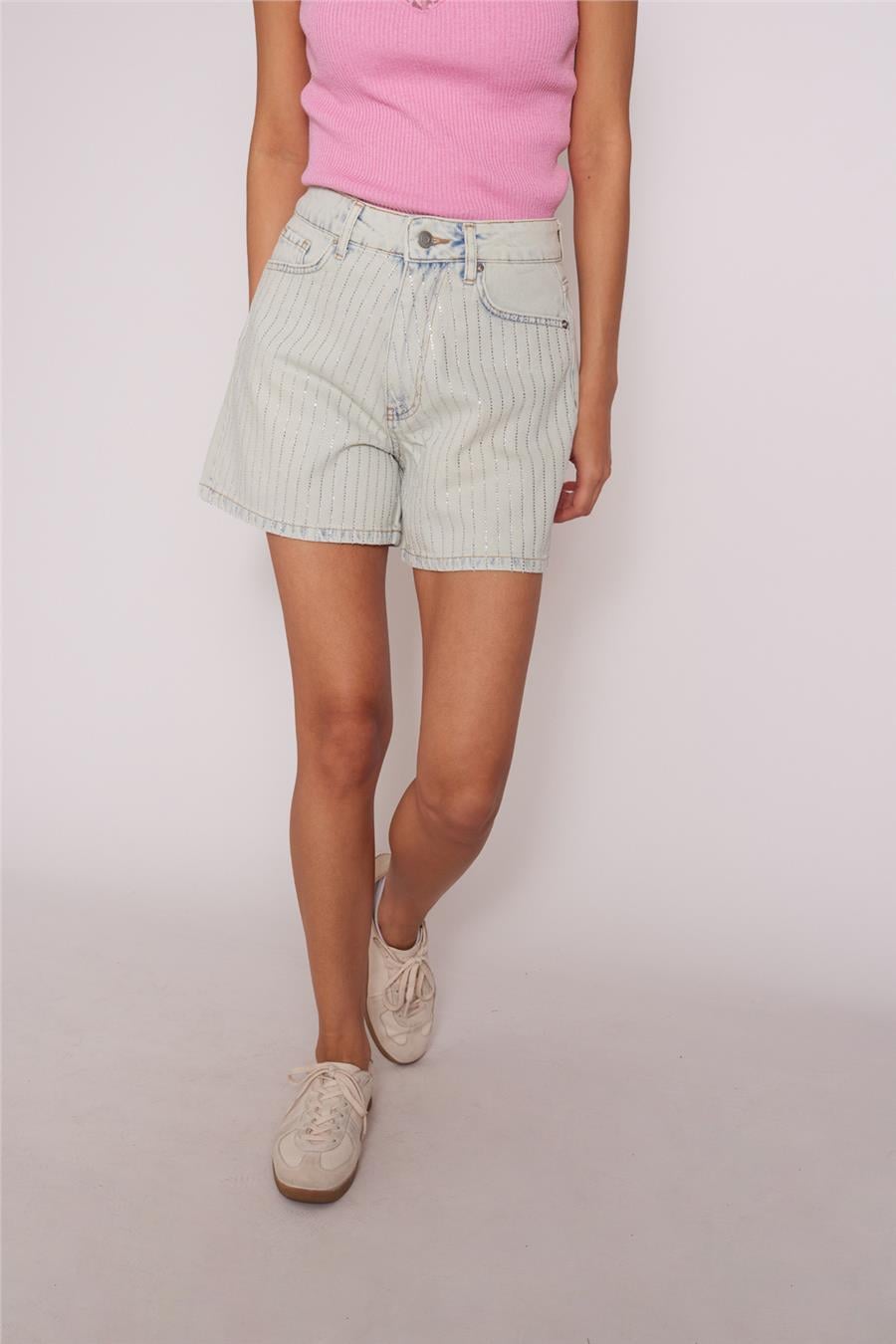 Nisan TAŞLI DENIM ŞORT AÇIK MAVİ N26-2394