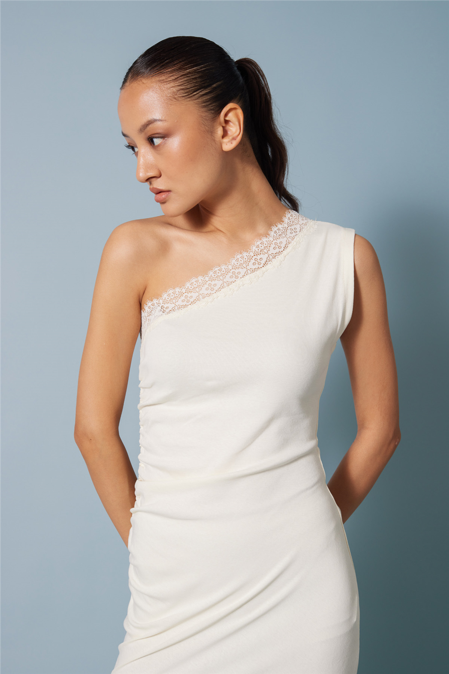 Nisan TEK OMUZLU DANTEL DETAYLI ELBİSE NATUREL N26-2397