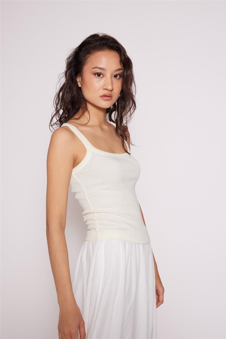 Nisan U YAKA ASKILI PAMUKLU TOP NATUREL N26-2381
