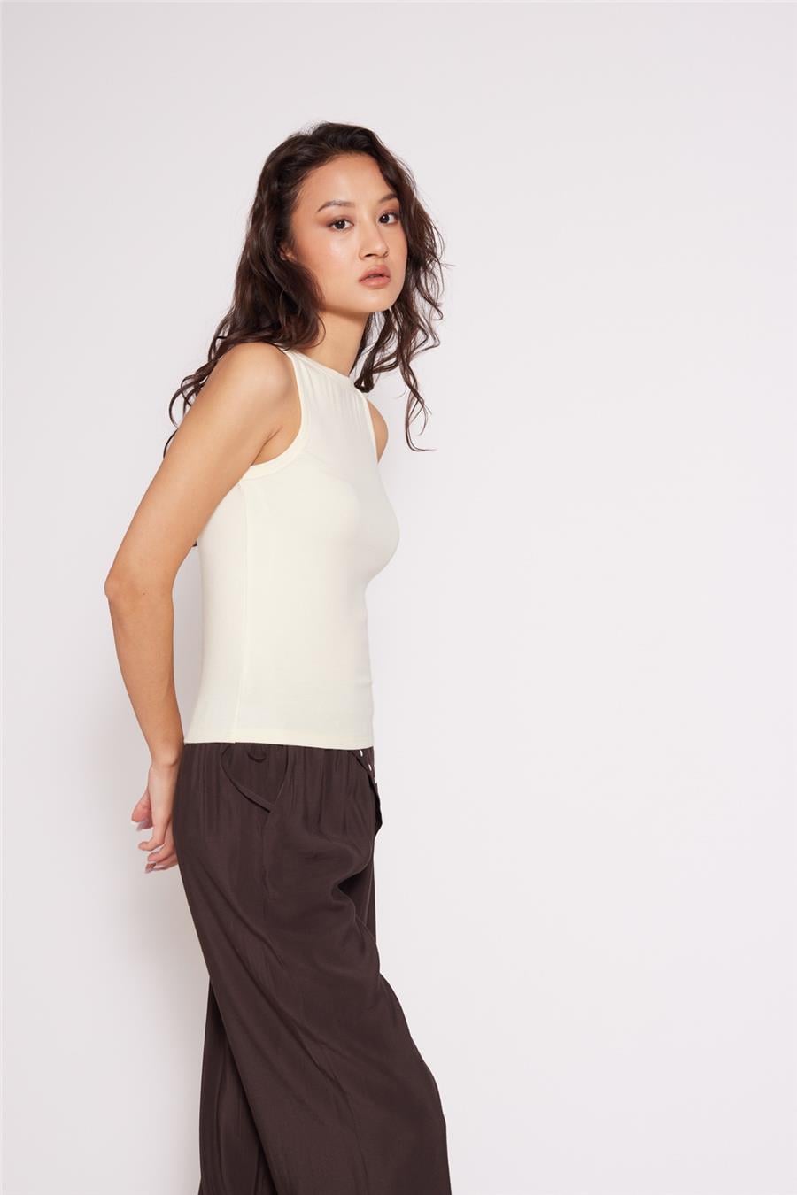 Nisan YUMUŞAK DOKULU HALTER TOP SARI N26-2373