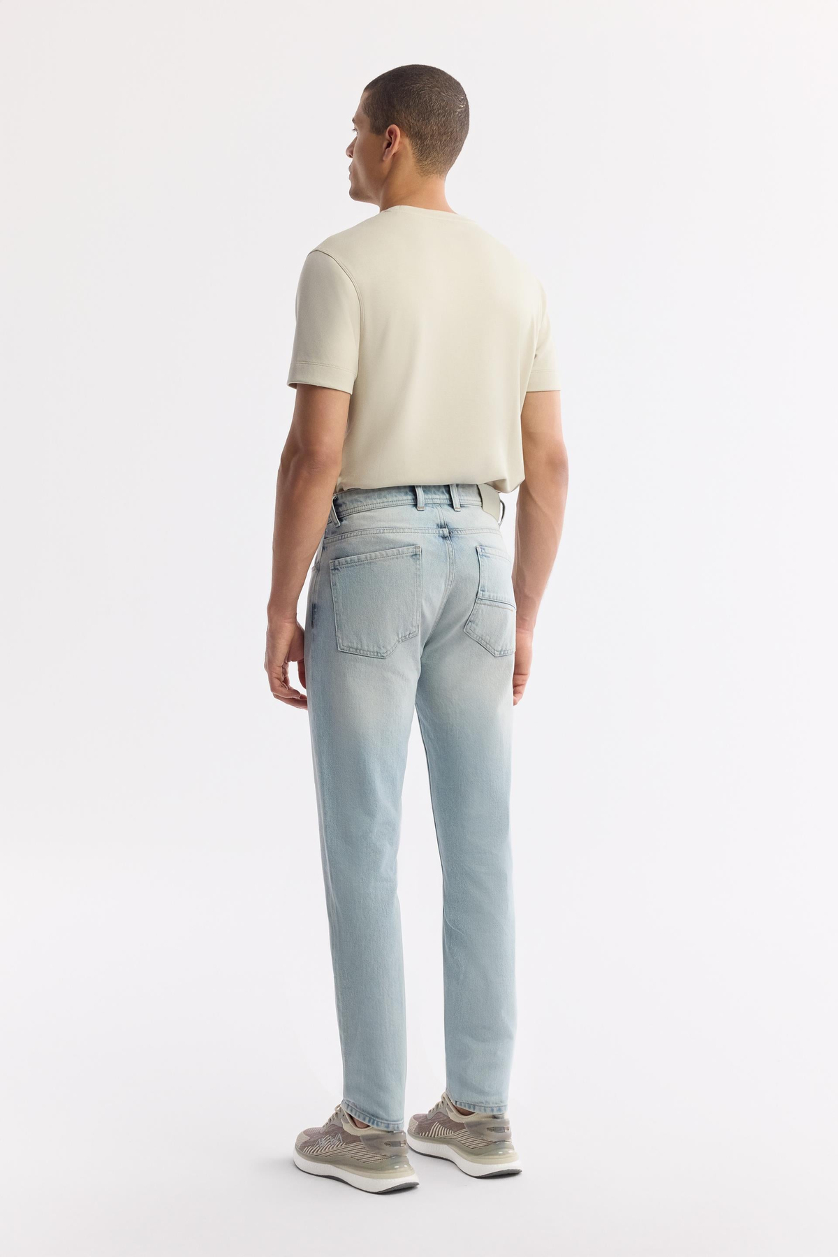 Açık Mavi Eskitme Yıkamalı Slim Fit Denim Pantolon
