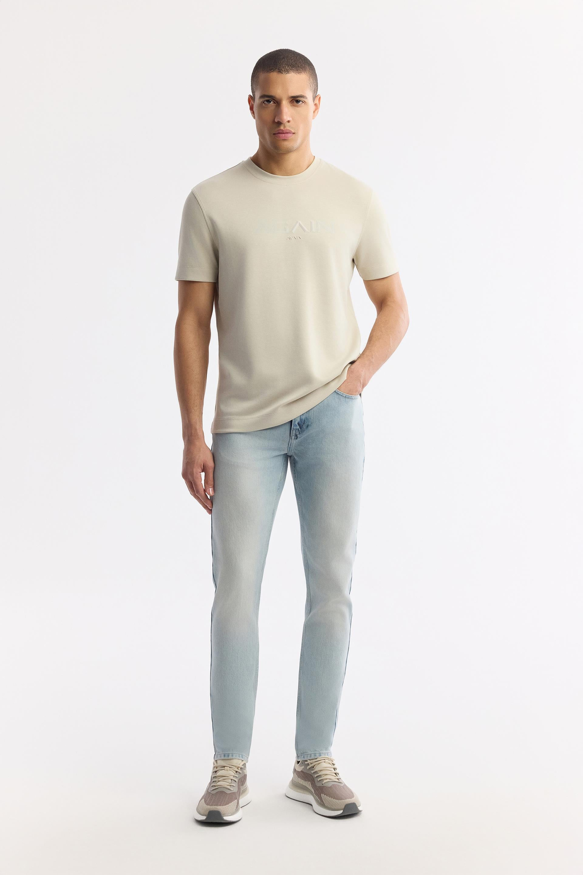 Bej Bisiklet Yaka Hologram Baskılı İnterlok T-Shirt