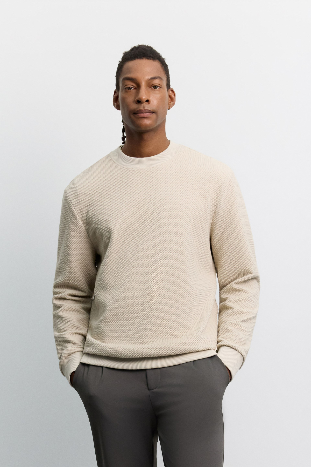 Bej Bisiklet Yaka Jakarlı Sweatshirt
