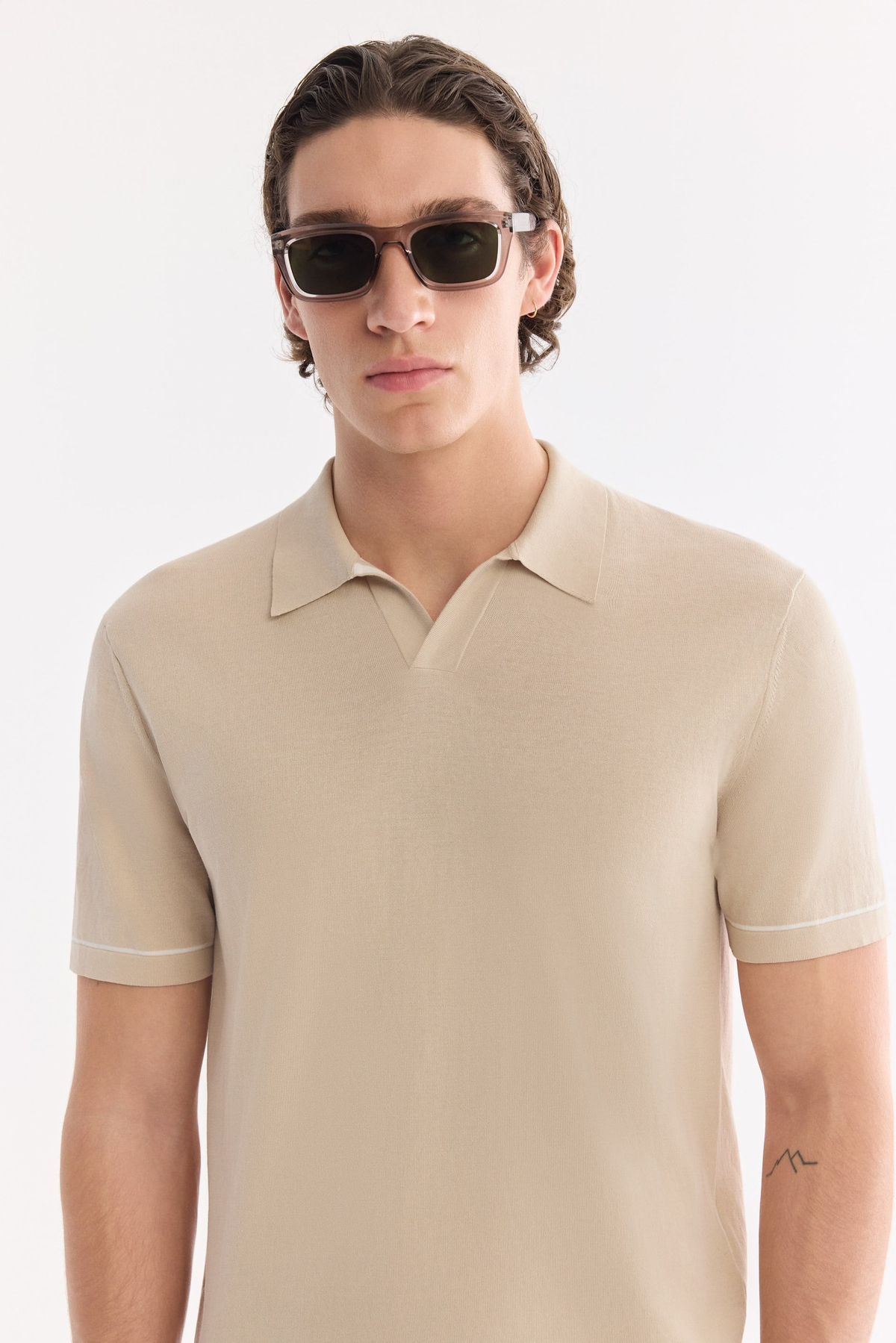 Bej Düğmesiz Polo Yaka Düz Pamuk Krep Triko T-shirts