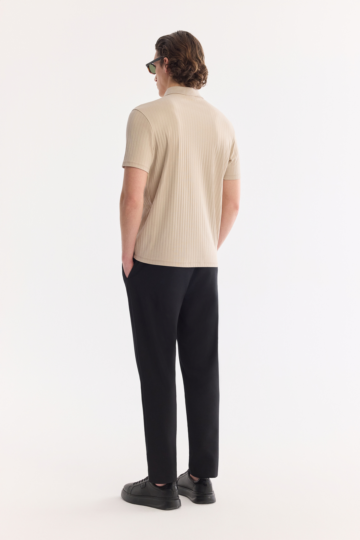 Bej Fermuarlı Polo Yaka Jakarlı T-Shirt