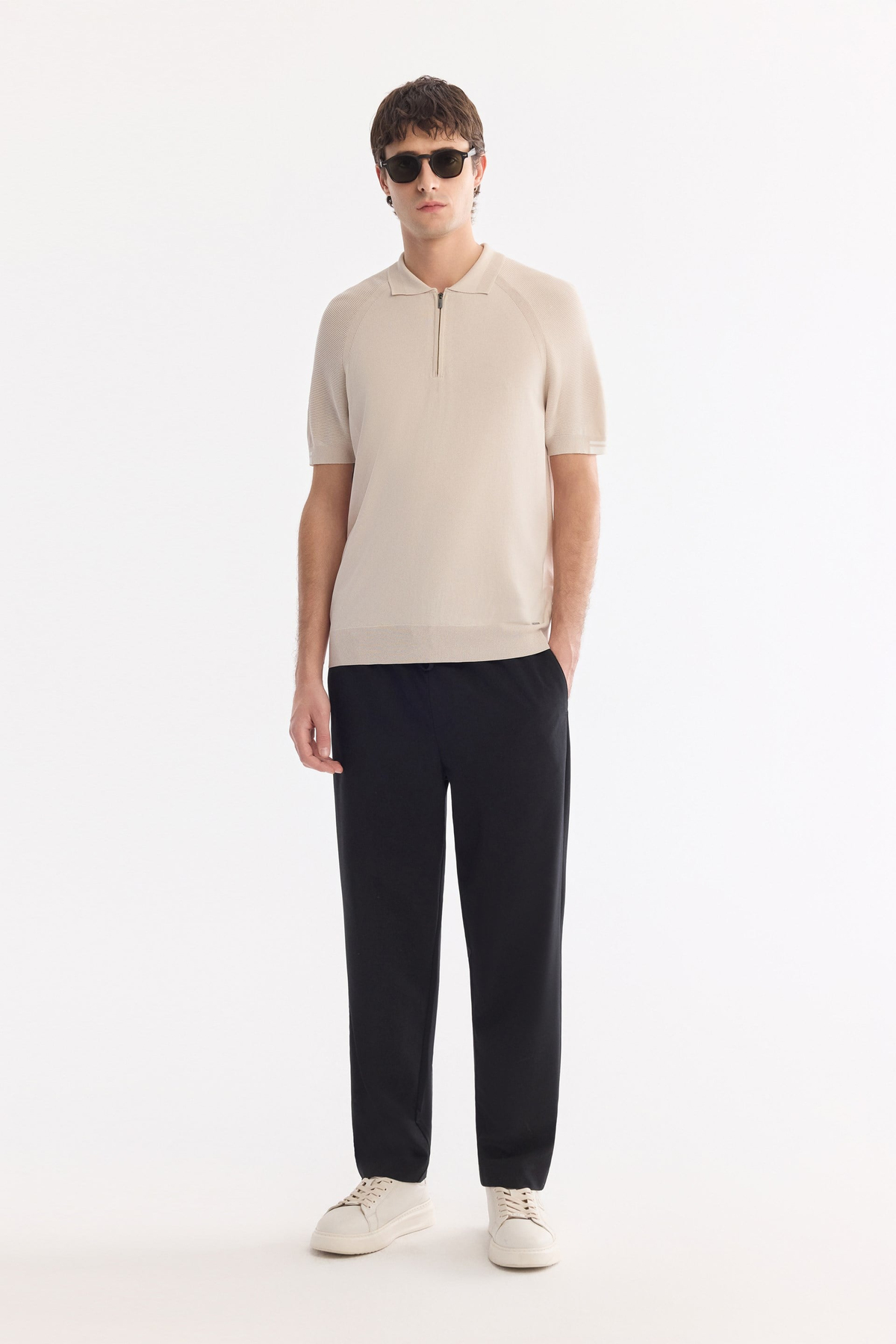Bej Polo Yaka Fermuarlı Kol Örgü Detaylı Triko T-shirt