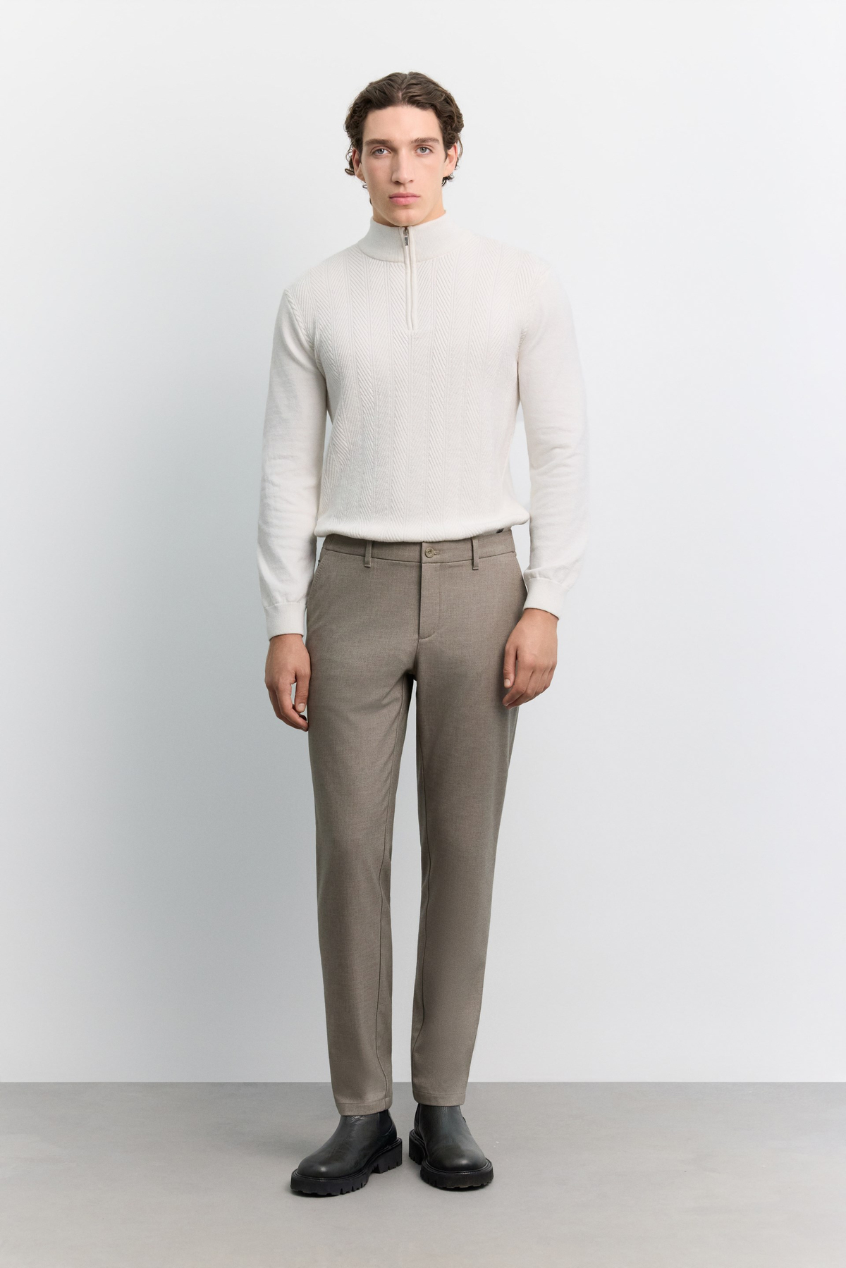 Bej Yanı Lastikli Fermuar Detaylı Yumuşak Tuşeli Yün Karışımlı Slim Fit Pantolon