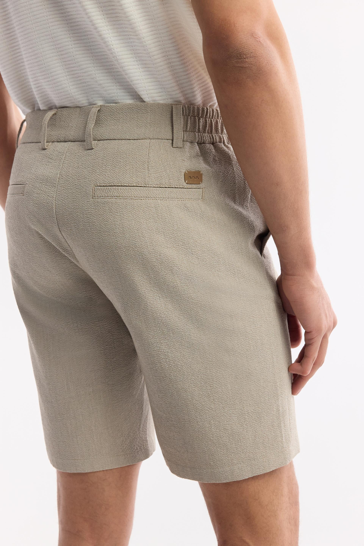 Bej Yanı Lastikli Gofreli Olympos Relaxed Fit Chino Şort