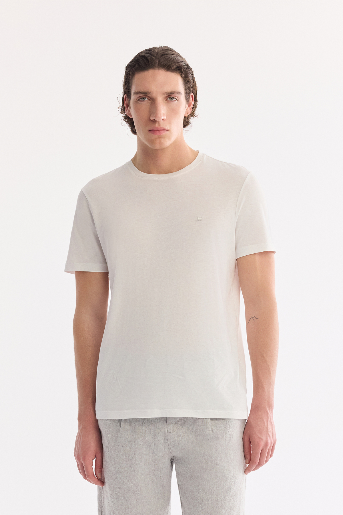 White Ultrasoft Round Neck T-Shirt