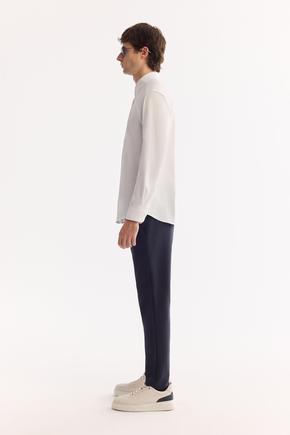 Beyaz Klasik Yaka Örme Pike Slim Fit Uzun Kol Gömlek