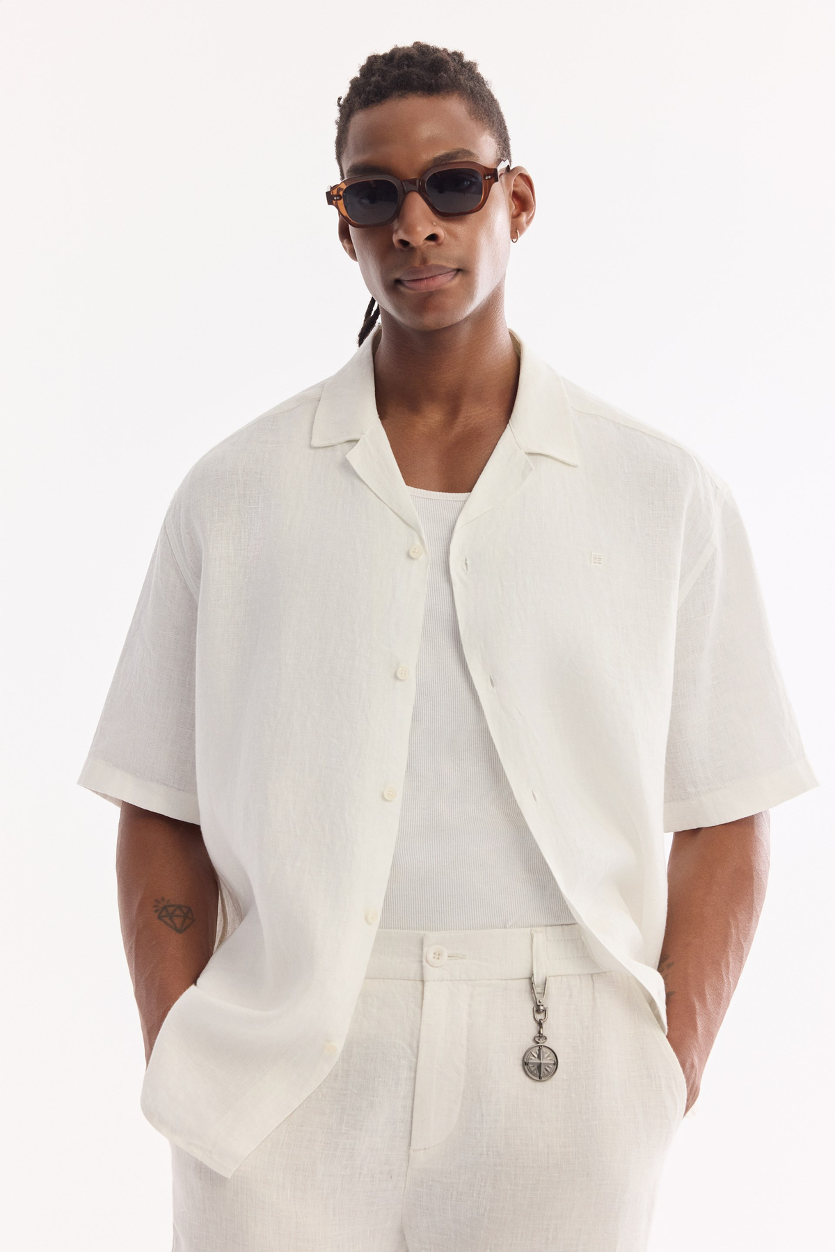 Beyaz Küba Yaka %100 Keten Rahat Kesim Oversize Fit Kısa Kol Gömlek