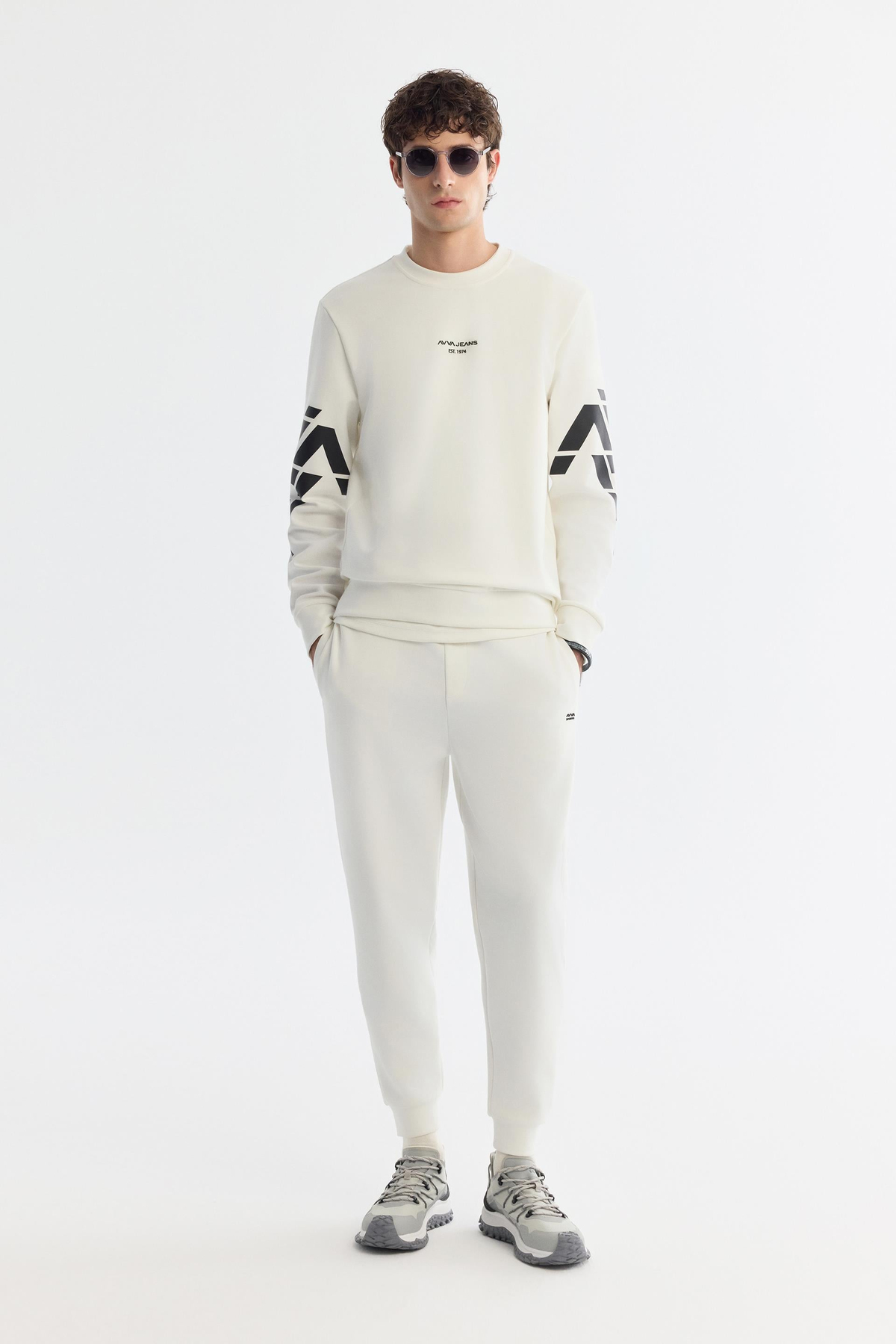 Ekru Bisiklet Yaka Baskılı  Sweatshirt