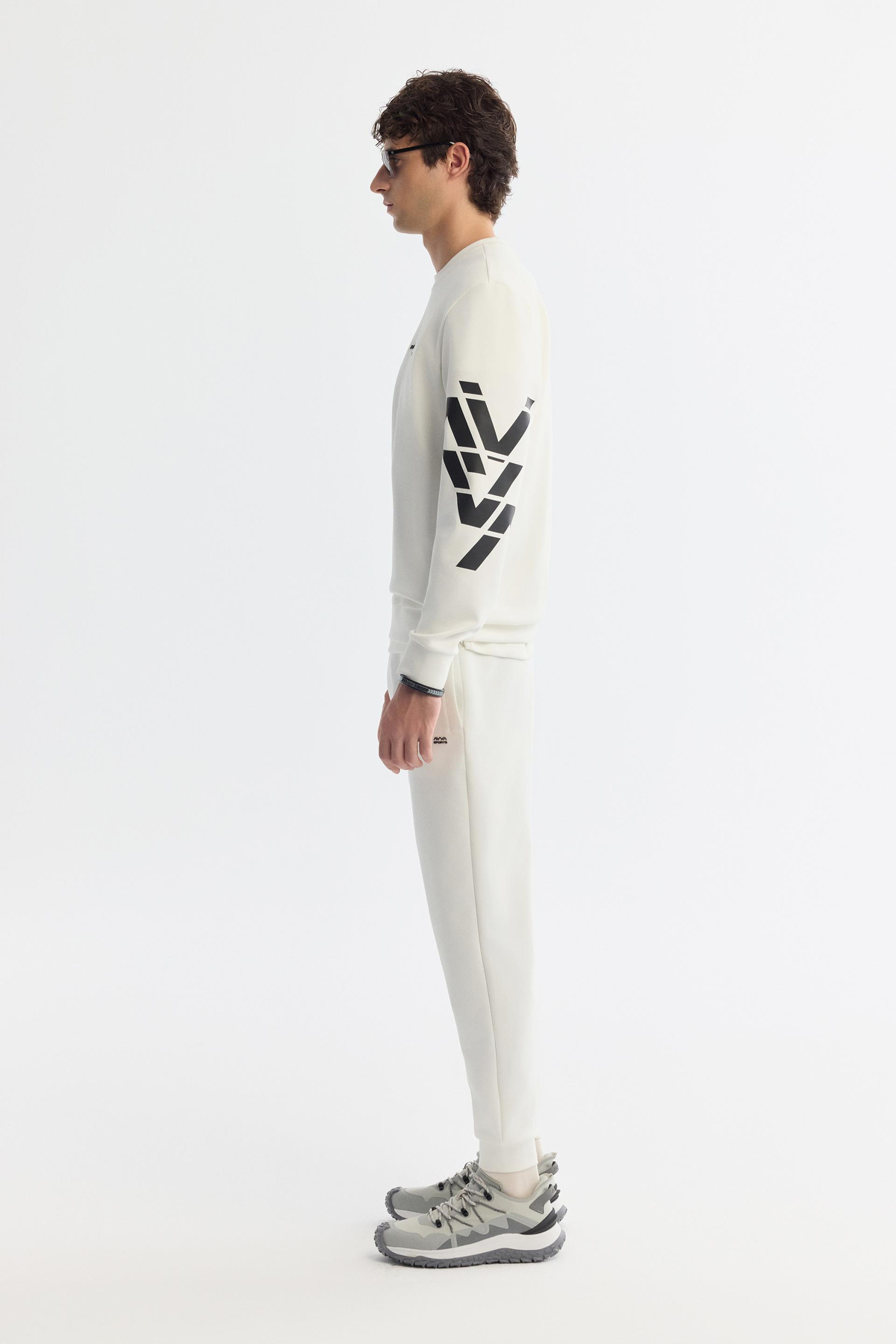 Ekru Bisiklet Yaka Baskılı  Sweatshirt
